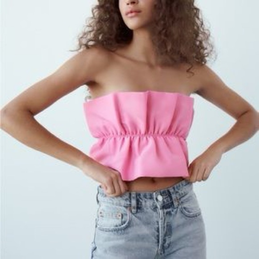 Zara pink ruffle crop top size medium
